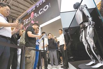 機器人股沸騰！特斯拉Optimus量產倒數 「台廠誰受惠」法人曝名單