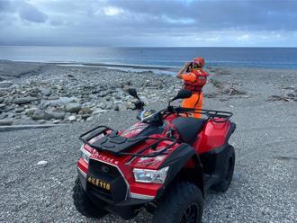 鳳凰颱風逼近  闖海邊觀浪海巡署將重罰