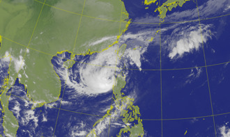 中颱凤凰来了 气象署17：30发海警 登陆时间也提前