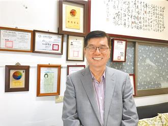 趁發物資夾藏買賣同意書 六連霸里長騙里民房賤賣被收押