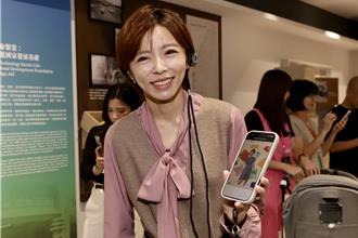 王瞳和宫美乐抢先开箱国家檔案馆 看到「火车」忆起青春恋情