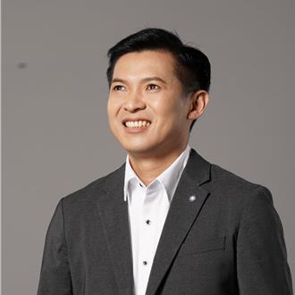 何志勇宣布參選新竹市長 拋藍白合示範區構想