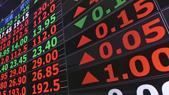 台股拚返28K 緊盯四關鍵