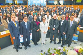 IPAC借場地 學者直言：頂多算偷渡