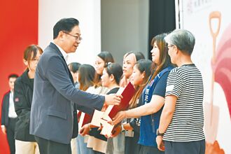 理工男真性情 接地氣成關鍵
