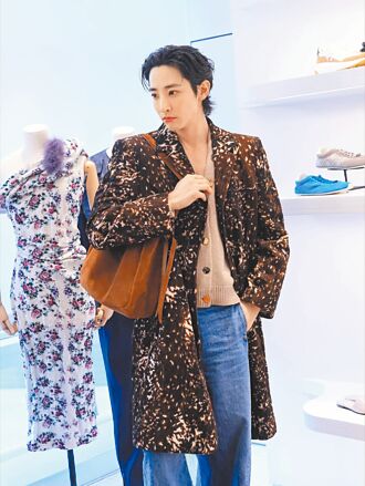 李洙赫捧場GD造型掀熱議