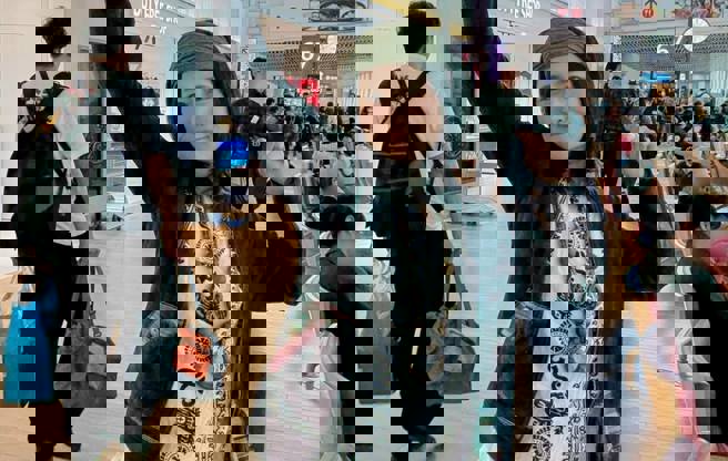 日本大胃女王Angela佐藤今（10）日出发来台旅游，预告将吃肉圆、鱔鱼意麵，还想吃翻转布丁。（图／翻摄自Angela佐藤Threads）