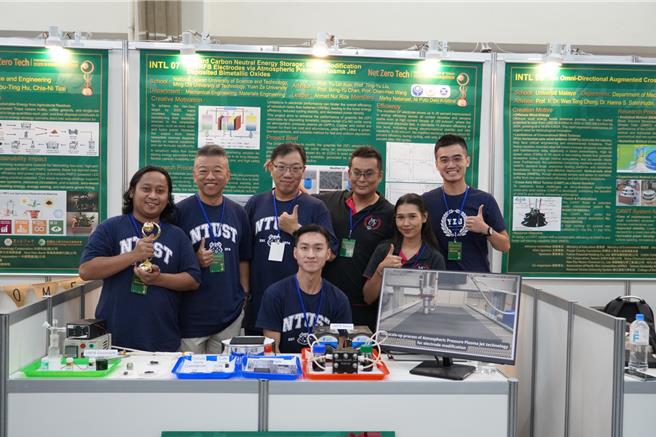 台科大特聘教授郭俞麟研究团队，利用电浆技术研发出一款钒液流电池，主打低碳制程、长寿命与高安全性。（台科大提供／林缙明台北传真）