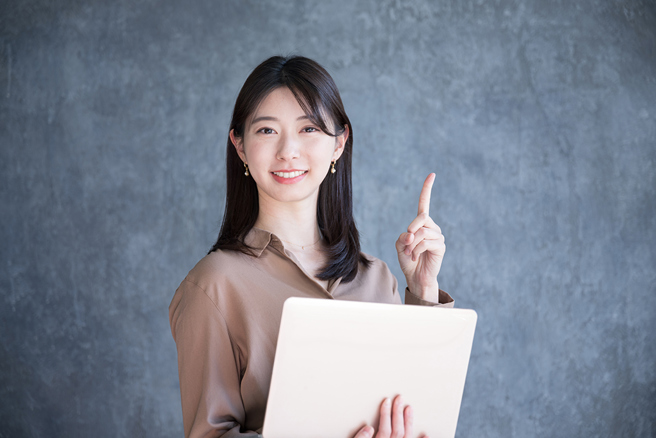 生肖屬狗、虎、豬的人，年底職場運爆棚，將迎來轉職、升遷或斜槓機會，事業、財運同步提升。（示意圖：Shutterstock／達志）