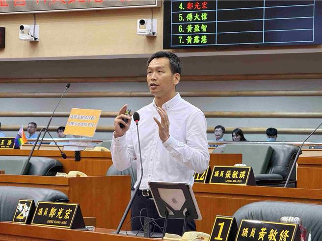 嘉義市議員鄭光宏建議市府與設計團隊多溝通。(鄭光宏提供／呂妍庭嘉義傳真)