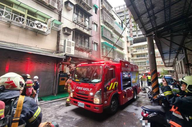 消防队员获报到场。（警方提供）