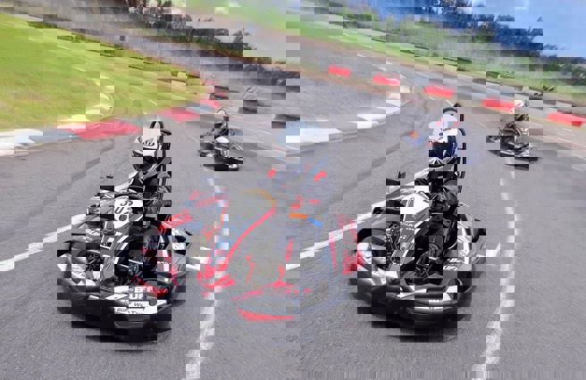 跨年新選擇來麗寶國際賽車場，體驗全台最長1.5公里的卡丁賽道。(麗寶集團提供)