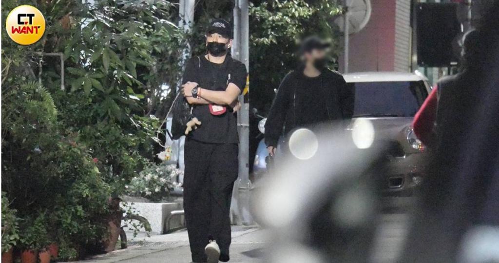 獨家》一放假就找柯震東嗑高級日料 王大陸福態會好友