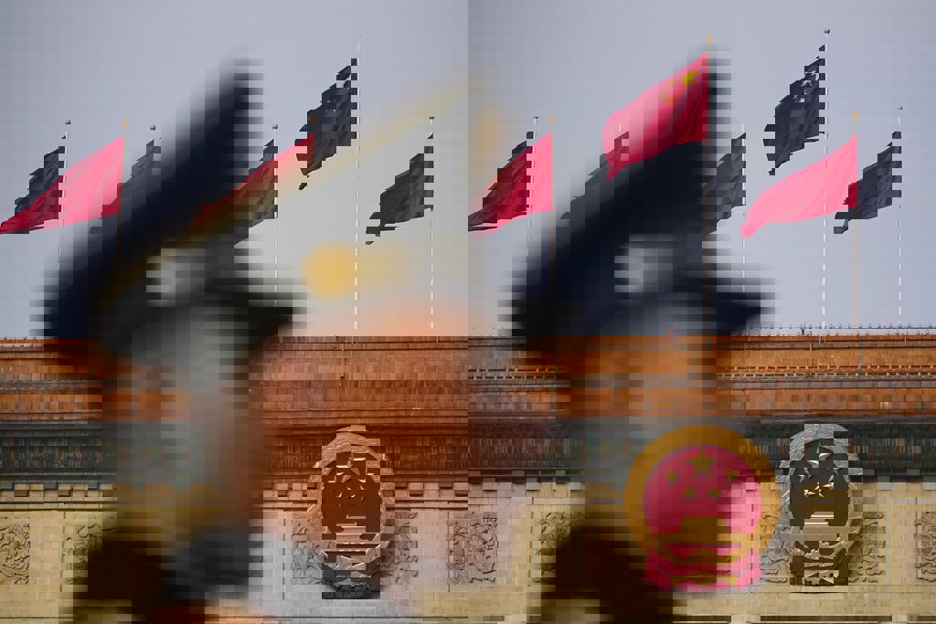 別想躺平！陸黨媒刊文要年輕幹部「自找苦吃」