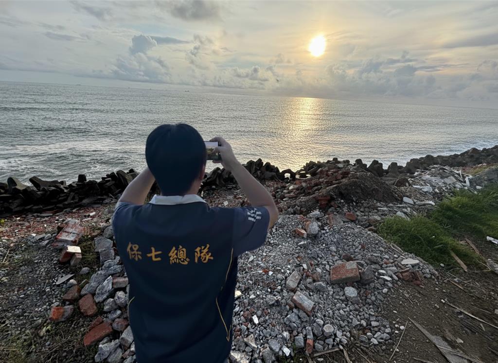 地主為護海岸邊坡 邀同村傾倒14車廢棄物 2人同遭起訴