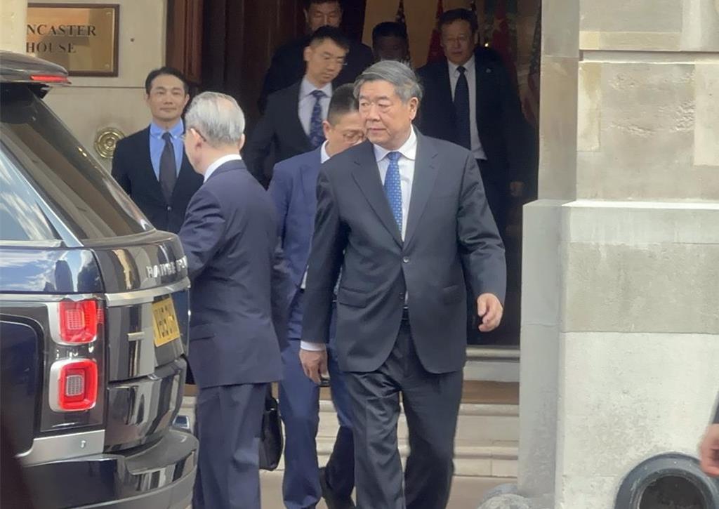 海納百川》從何立峰領軍談判 看中美競爭的戰略蛻變(廖明輝)