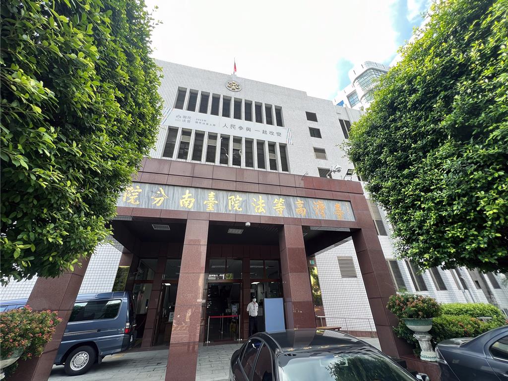 獨家》逆轉!持槍押「黑吃黑」同夥 詐團成員二審判無罪理由曝