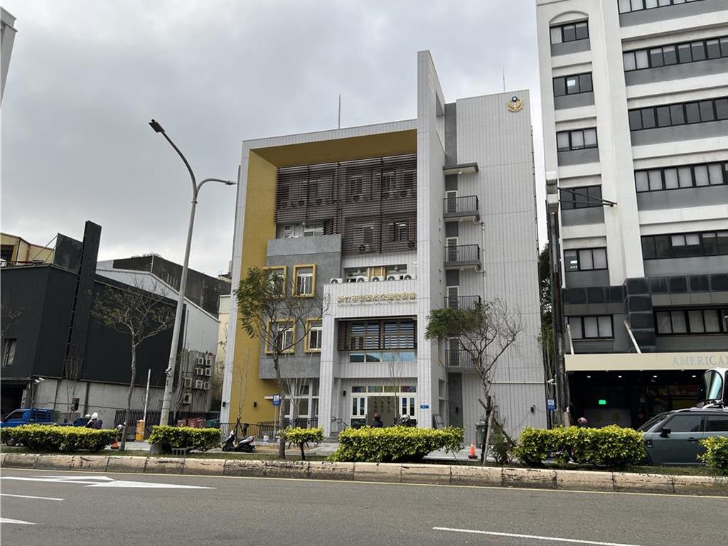 效率不保?新竹交通隊新廳舍「人車混雜」 議員憂出勤反應慢