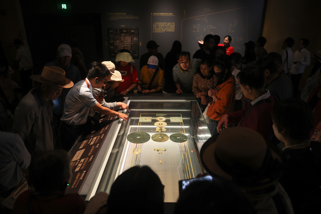 考古揭密》「海昏侯墓」重大進展!秦漢時期《詩經》簡牘被發現