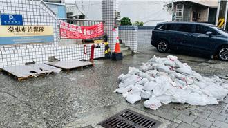  鳳凰來了！台東市備妥6000袋沙包防災 民眾喊：5袋不夠