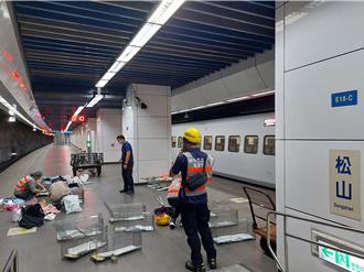 寵物籠手扶梯滾落彈開！15歲老貓松山車站逃逸未尋獲