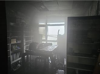 佛光大學雲起樓突發火警！4樓辦公室竄濃煙 師生驚慌疏散