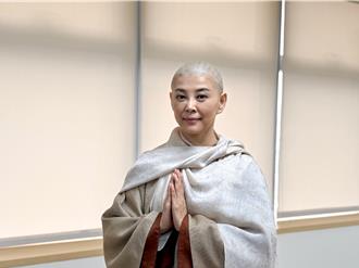 方馨剃髮出家光頭首曝光！見唐美雲為她剪第一刀：回不去了