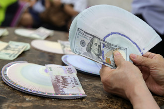 股匯走勢緊貼！台股翻黑 新台幣在31元整數卡關