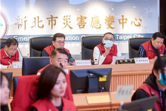 凤凰逼近台湾但减弱 新北明上班上课