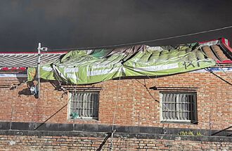 凤凰颱风逼近 台南灾民剉咧等