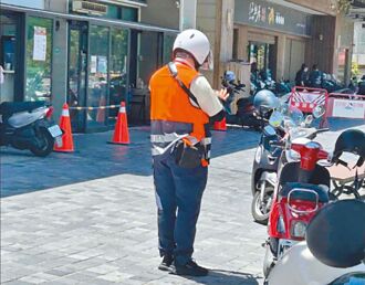台南交通助理員惹民怨 暫停開單