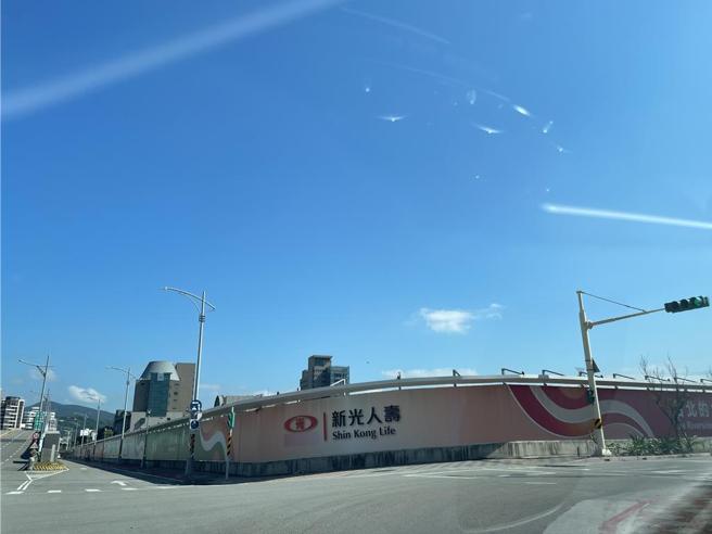 賴正鎰稱僑外來台投資前9月激增5成！輝達AI旗艦落地北士科可望迎來科技廊道商辦黃金期。圖∕蔡惠芳