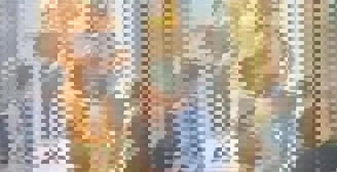 女子驚覺遭佐佐木偷拍，立即報警處理。（圖／翻攝畫面）