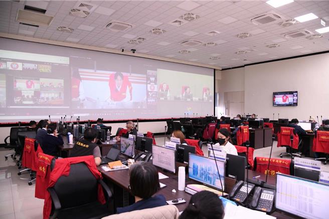 颱風災害應變中心，花蓮縣長徐榛蔚與賴清德總統視訊說明花蓮現況。（花蓮縣政府提供／王志偉花蓮傳真）