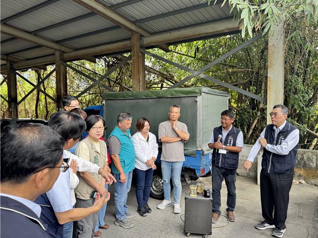 台中市議會警消環衛委員會今天前往大里垃圾掩埋場考察。（陳雅惠服務處提供／李京昇台中傳真）