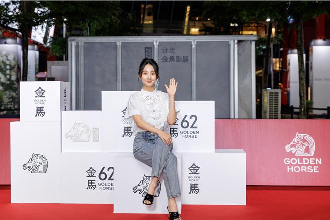 《如果我不曾見過太陽》演員李沐出席金馬影展星光紅毯。（Netflix提供）