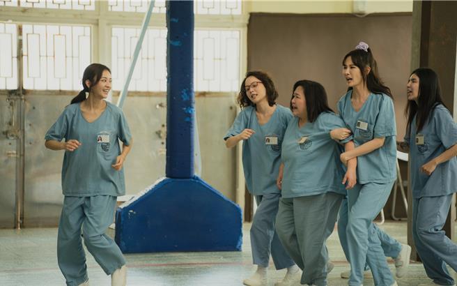 陳意涵（左）擔心自己跳太好，會讓人出戲。（壹壹喜喜提供）