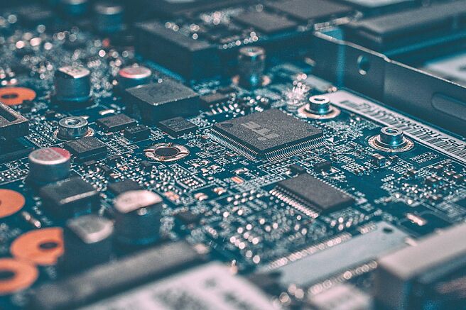 电感厂臺庆科私募引进知名美商Bourns，双方将联手合攻AI。图／unsplash