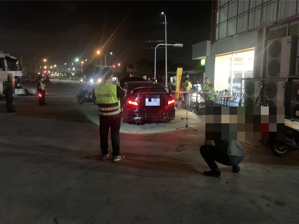 清水警突襲臨港路「環警監」夜間稽查 2車秒吞3600罰單