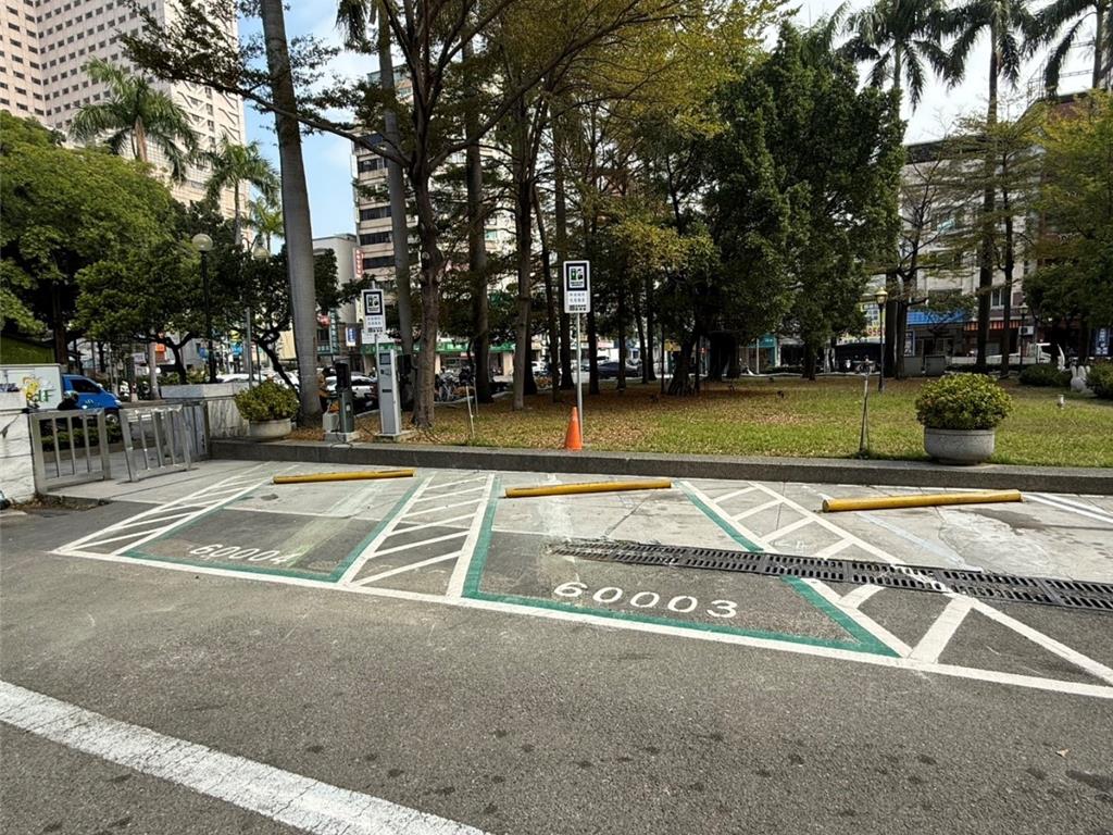 電動車位白白浪費！台中901支充電槍「使用率不到1成」