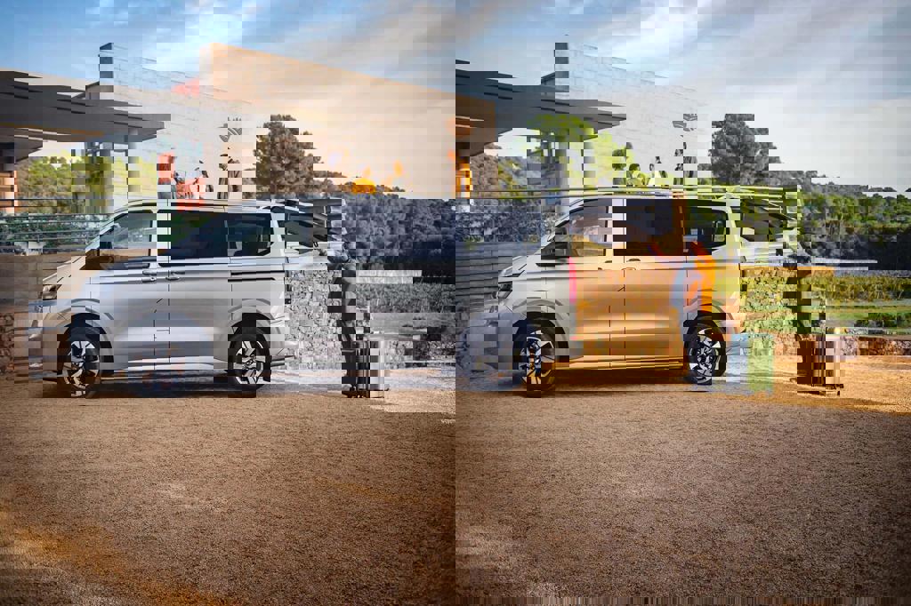 台灣福斯商旅推出史上最強「買福斯 送福斯」優惠活動指定車型最高折30萬元，年底前入主全車系，有機會將全新福斯Polo開回家。（台灣福斯商旅提供）
