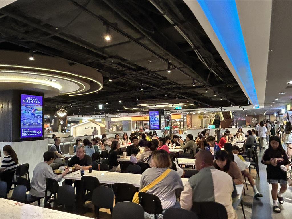 輕颱鳳凰來前2樣情!屏東山區撤離690人、百貨公司熱鬧如常