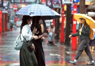 气象署「小鸡吃米图」 藏北台湾颱风密码 凤凰遭腰斩