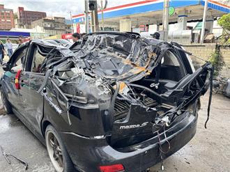 水深一层高！AAV7甲车救灾辗烂小客车   车主无奈嘆：人平安就好