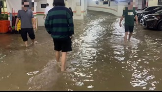 慘遇15年大水！蘇澳煙波飯店「30餘輛車整排泡湯」 業者：負責賠償