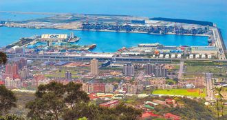 凤凰颱风逼近！4商港进出口管制 基隆、台北、安平维持进出