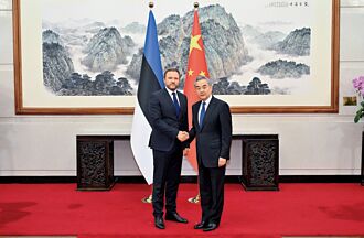 會晤愛沙尼亞外長 王毅談一中政策