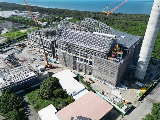 正兴建的台南市城西焚化厂更新炉，预计明年上半年完工。（环保局提供／洪荣志台南传真）