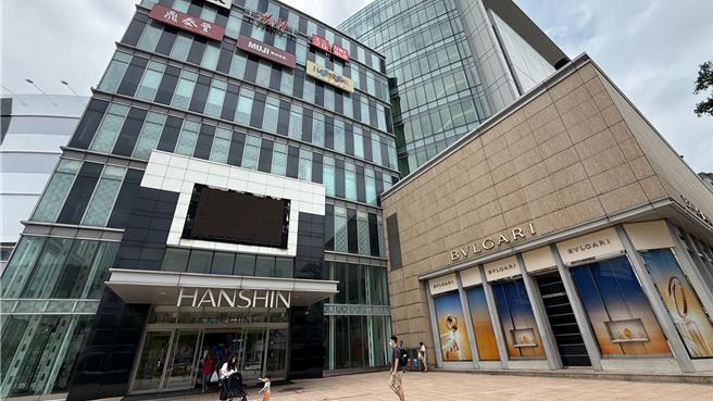 汉神巨蛋今天正常营业。（本报资料照片）