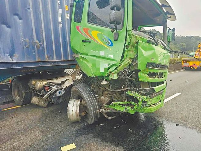 國道大車事故1至9月釀17死！4大肇因出爐（示意圖/本報資料照）